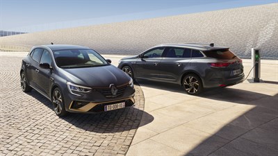 E-Tech plug-in hybrid - moins de carburant - Renault