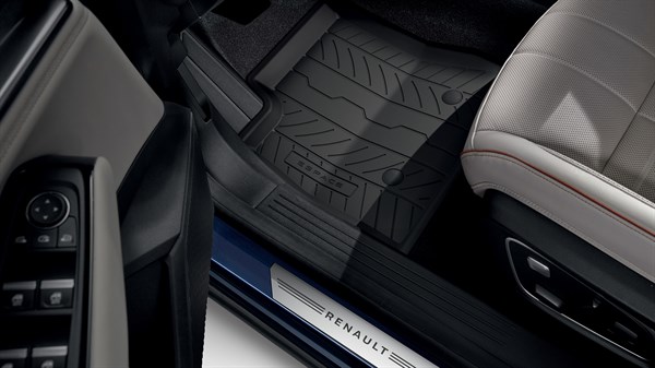 illuminated door sills and premium floor mats - accessories - Renault Espace E-Tech full hybrid