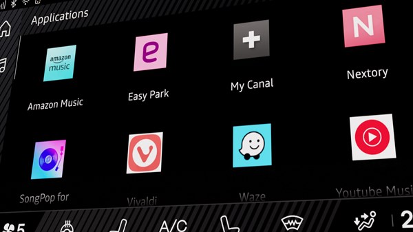 50 apps embarquées - Renault 5 E-Tech électrique