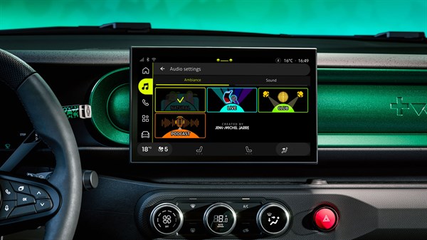 welcome sequence signée Jean-Michel Jarre - Renault Twingo E-Tech électrique