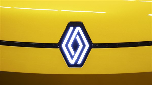 logo lumineux - Renault 5 E-Tech electric prototype