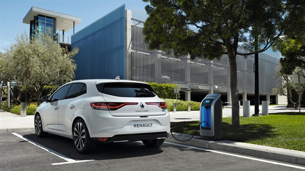 MEGANE E-TECH PLUG-IN HYBRID