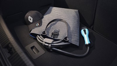 Renault Megane E-Tech 100% électrique - accessoires -sac et scratch attache câble