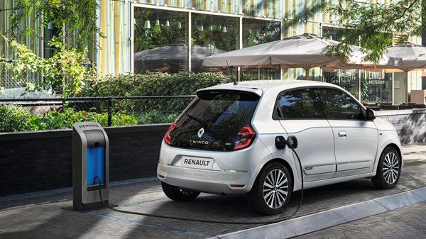 Nouvelle TWINGO Electric recharge borne publique